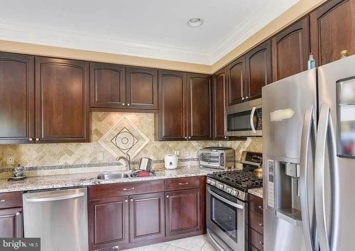 43222 Chokeberry Sq - Photo 3 of 32