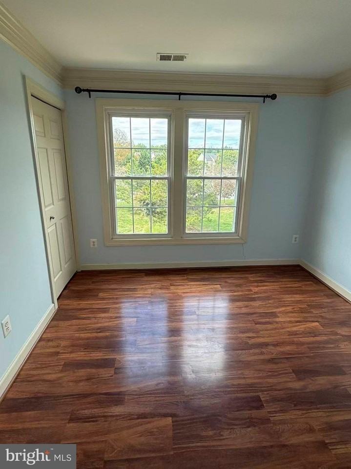 43222 Chokeberry Sq - Photo 7 of 32