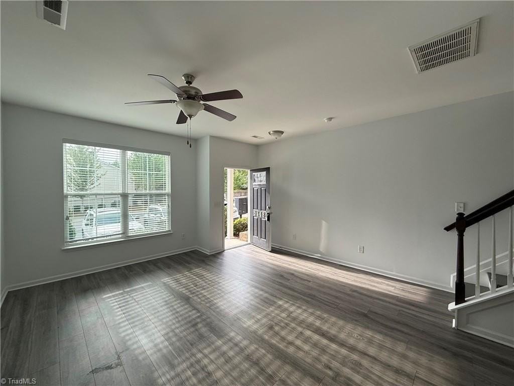 5448 Farm House Trl - Photo 4 of 11