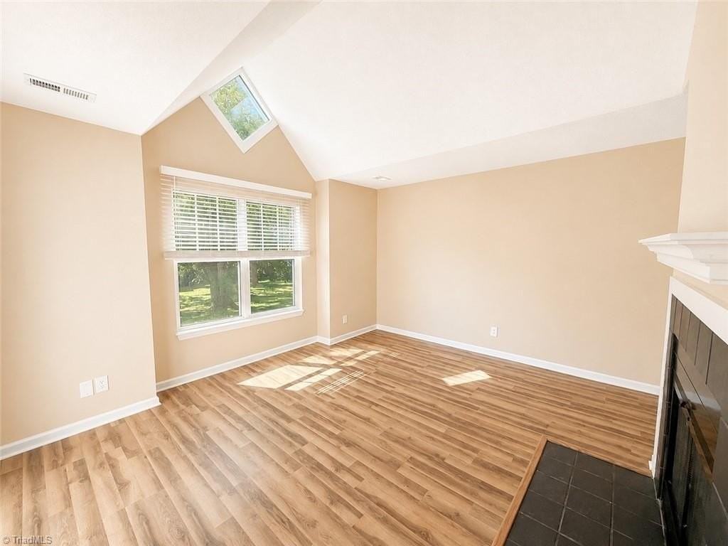 5020 Thoroughbred Ln #G - Photo 5 of 11