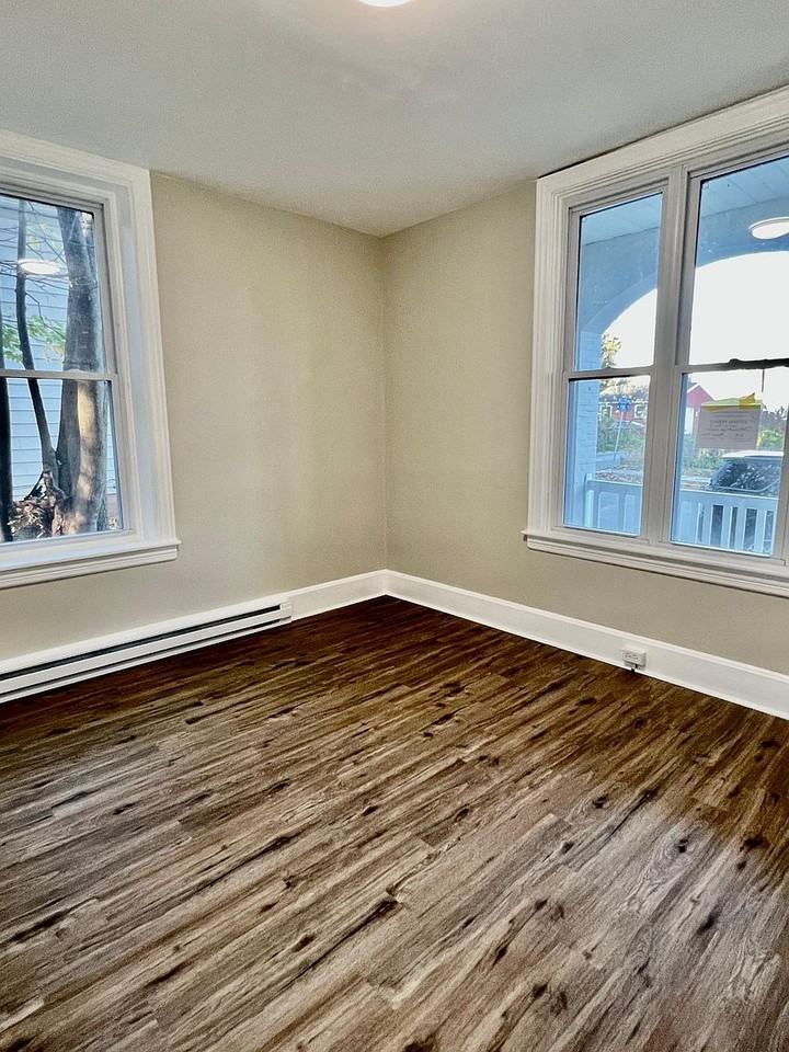 329 N Pine St #A - Photo 6 of 9