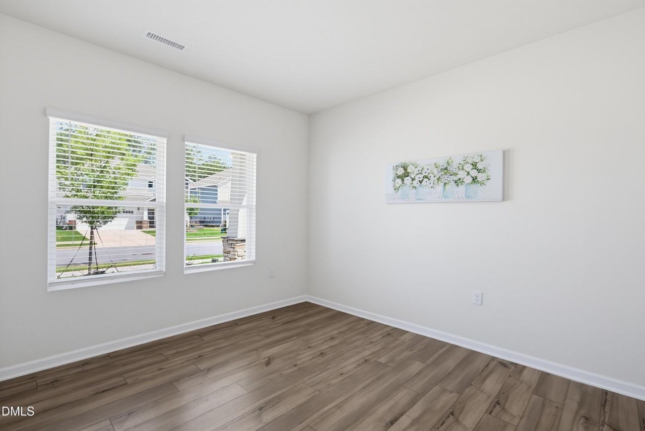 131 Acorn Grove Rd - Photo 4 of 35