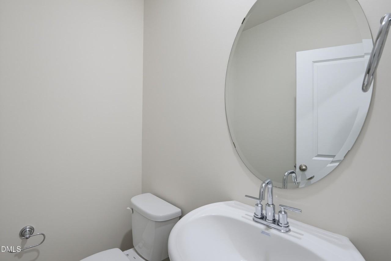 131 Acorn Grove Rd - Photo 5 of 35
