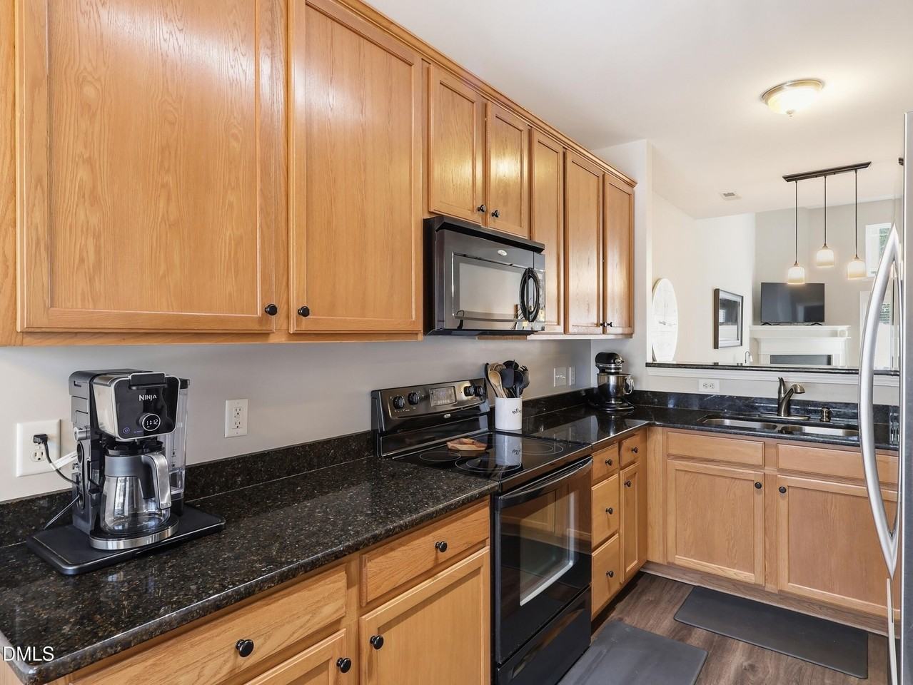 2505 Asher View Ct - Photo 3 of 32