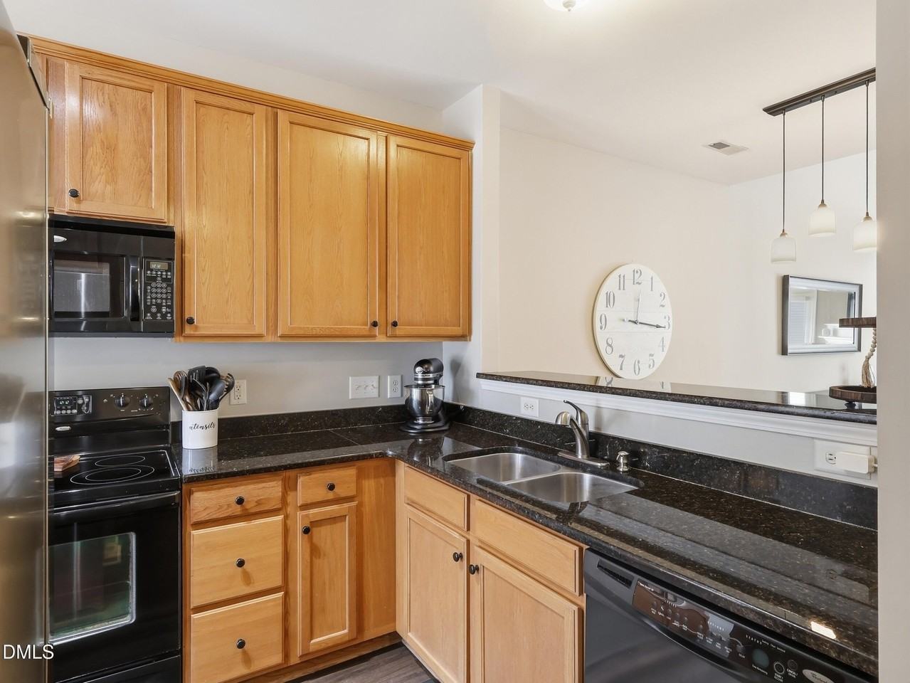 2505 Asher View Ct - Photo 4 of 32