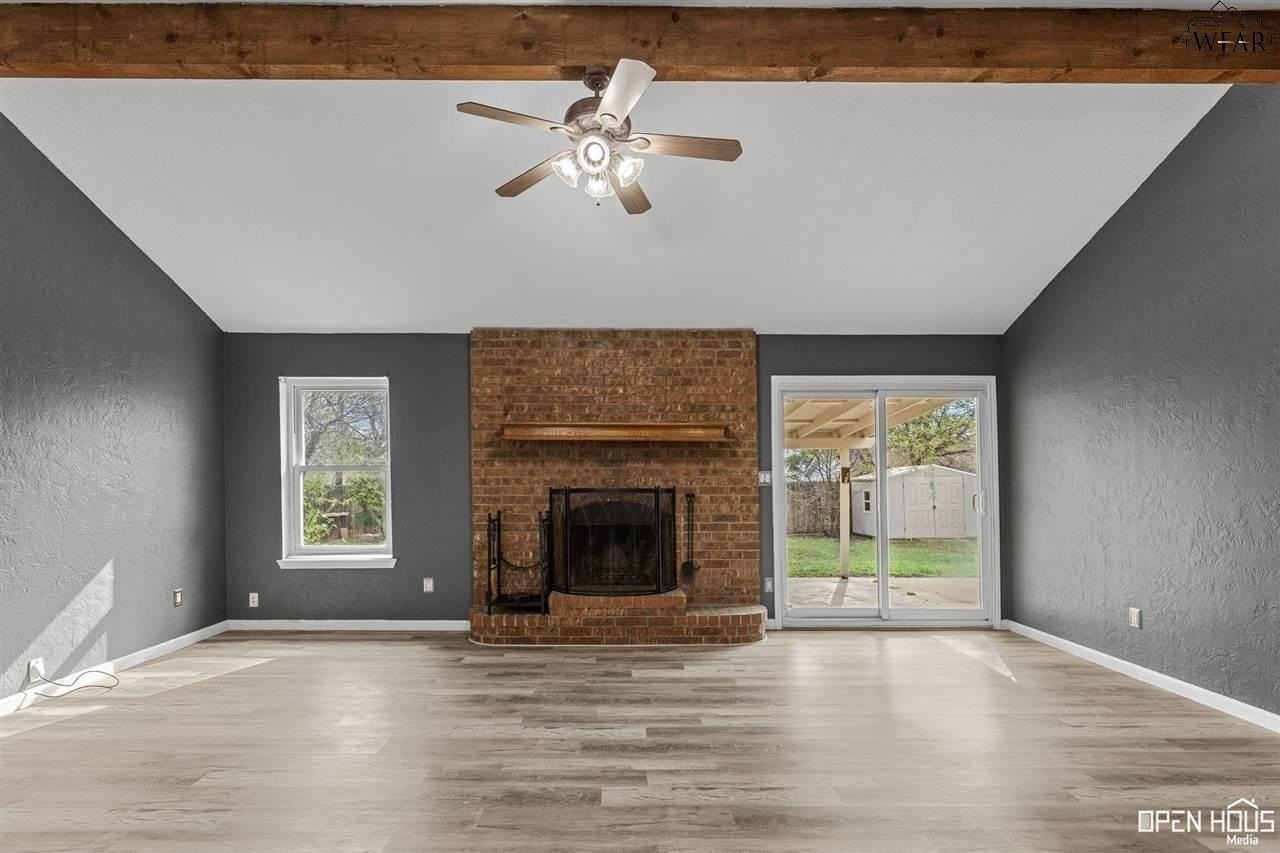 5525 Lucky Ln - Photo 4 of 30