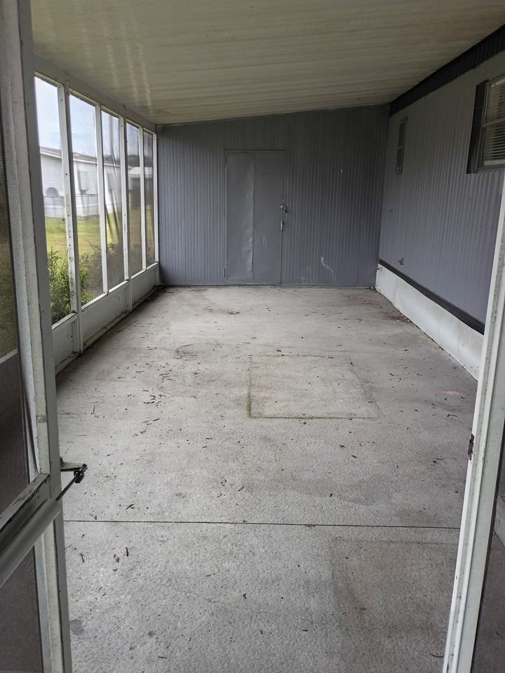 524 Lazy Lake Dr W #1 - Photo 3 of 17