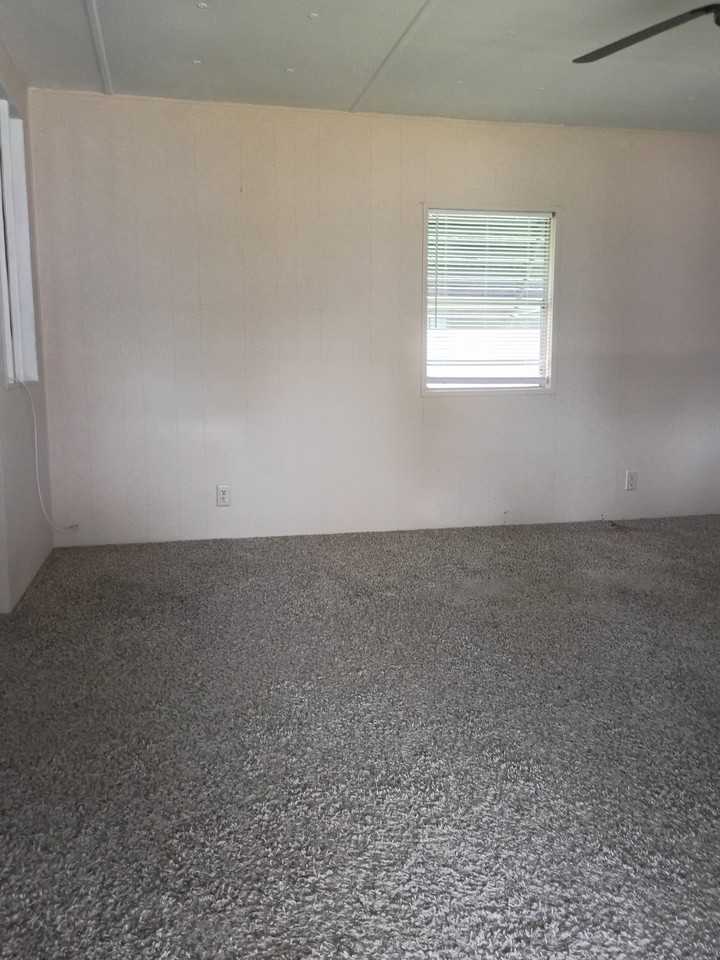 524 Lazy Lake Dr W #1 - Photo 4 of 17