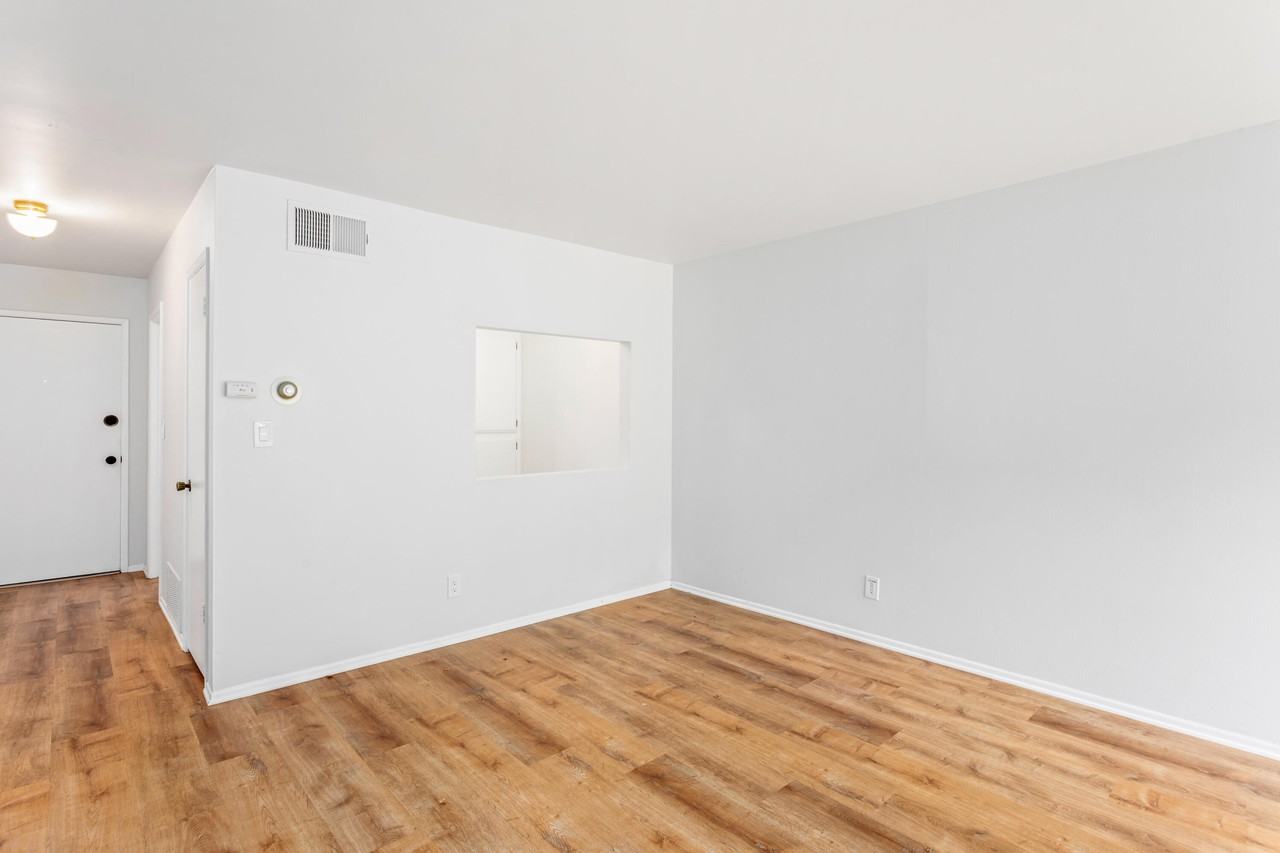 7398 Davenport Rd ##B - Photo 5 of 14