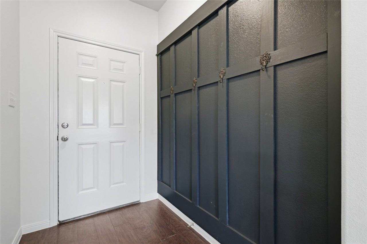 13026 Standing Oak Dr - Photo 7 of 23