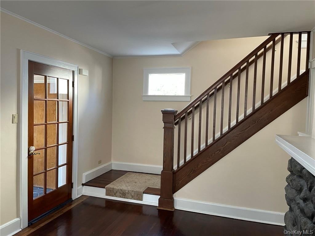39 Archer Ave - Photo 5 of 19