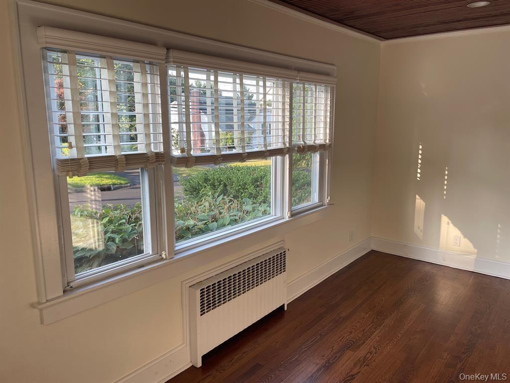 39 Archer Ave - Photo 7 of 19