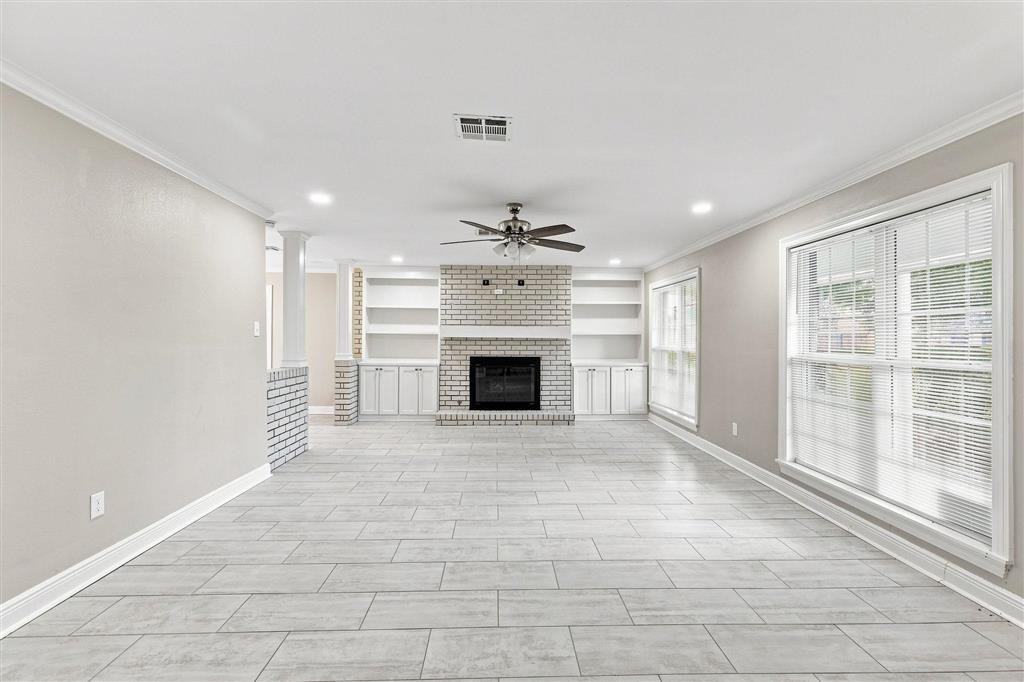 2521 13th St - Photo 2 of 15