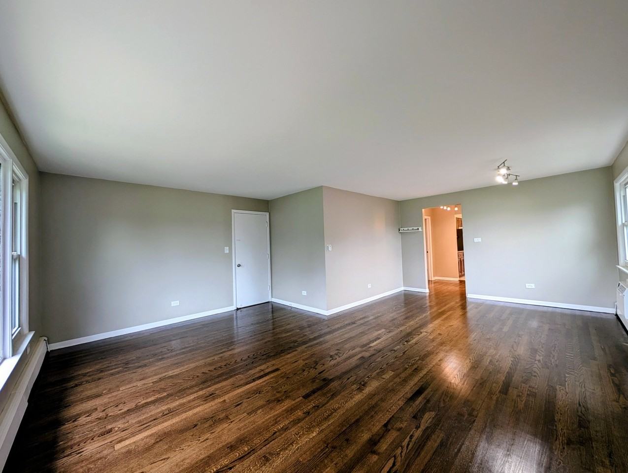 16W780 57th St ##2 - Photo 5 of 24
