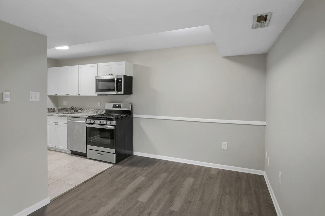 9200 Bridle Path Ln #G - Photo 6 of 19