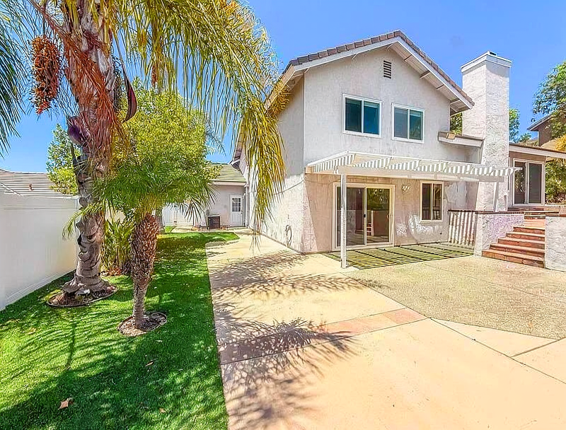 11775 Scripps Lake Drive - Photo 4 of 16