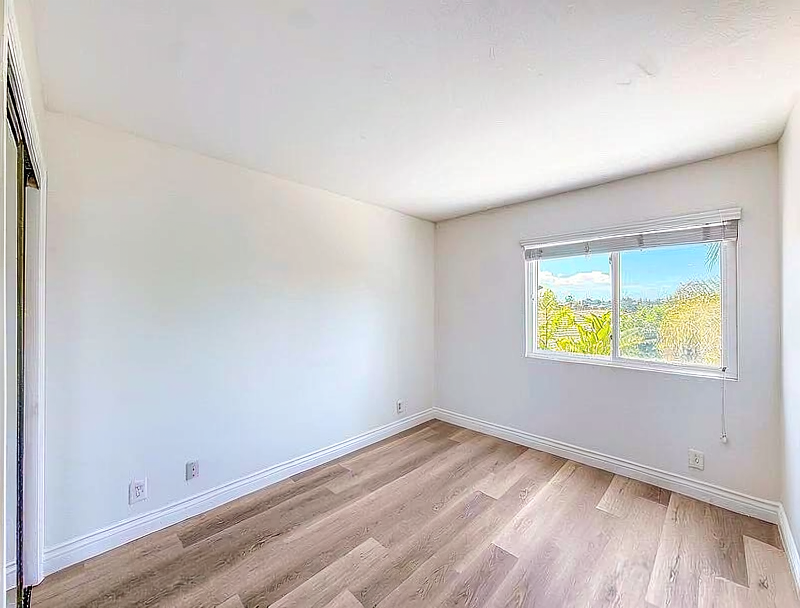 11775 Scripps Lake Drive - Photo 6 of 16