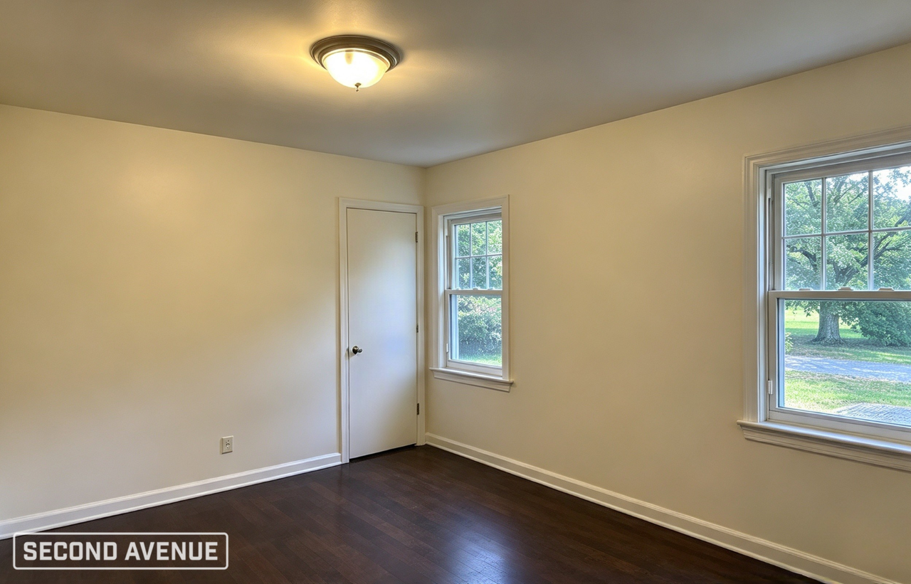 12539 S Stewart Ave - Photo 5 of 11