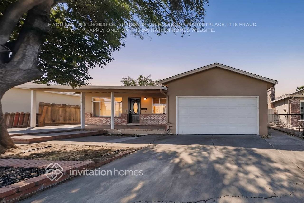 284 Yosemite Dr - Photo 3 of 18