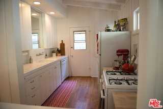 1828 N Beverly Glen Blvd - Photo 6 of 8