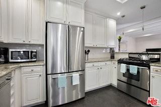 1360 N Crescent Heights Blvd #1B - Photo 4 of 8