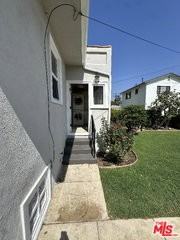 1128 S La Peer Dr - Photo 2 of 8