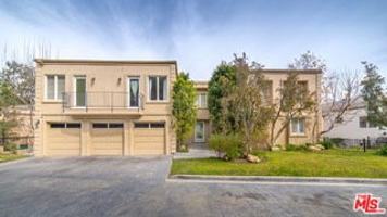 featured image of 14465 Mulholland Dr