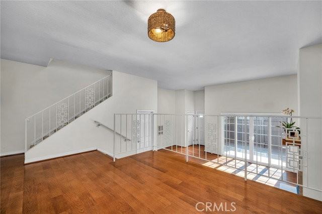 1155 11th St #15 - Photo 5 of 8