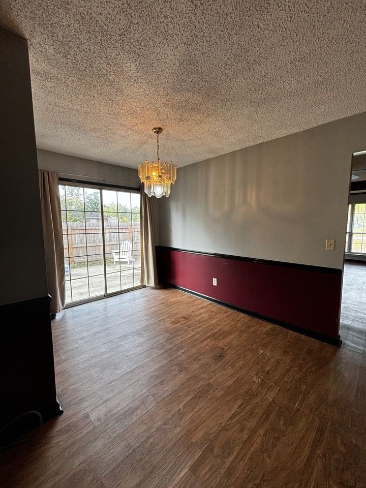 112 Wayfair Ln - Photo 5 of 11