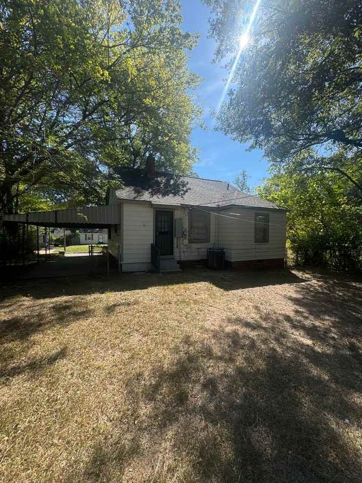 1055 W Walthal Cir - Photo 2 of 17