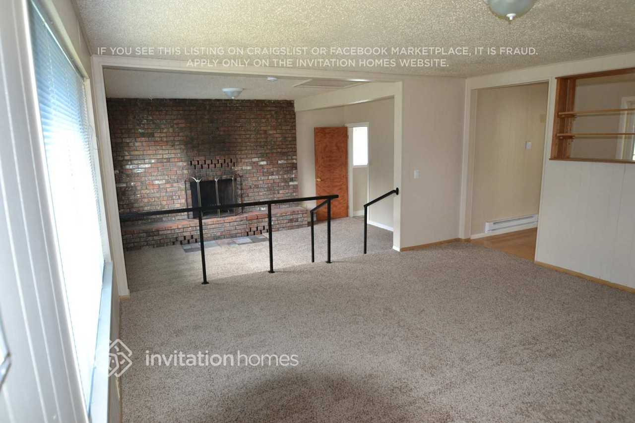 20316 73rd Ave W - Photo 2 of 10