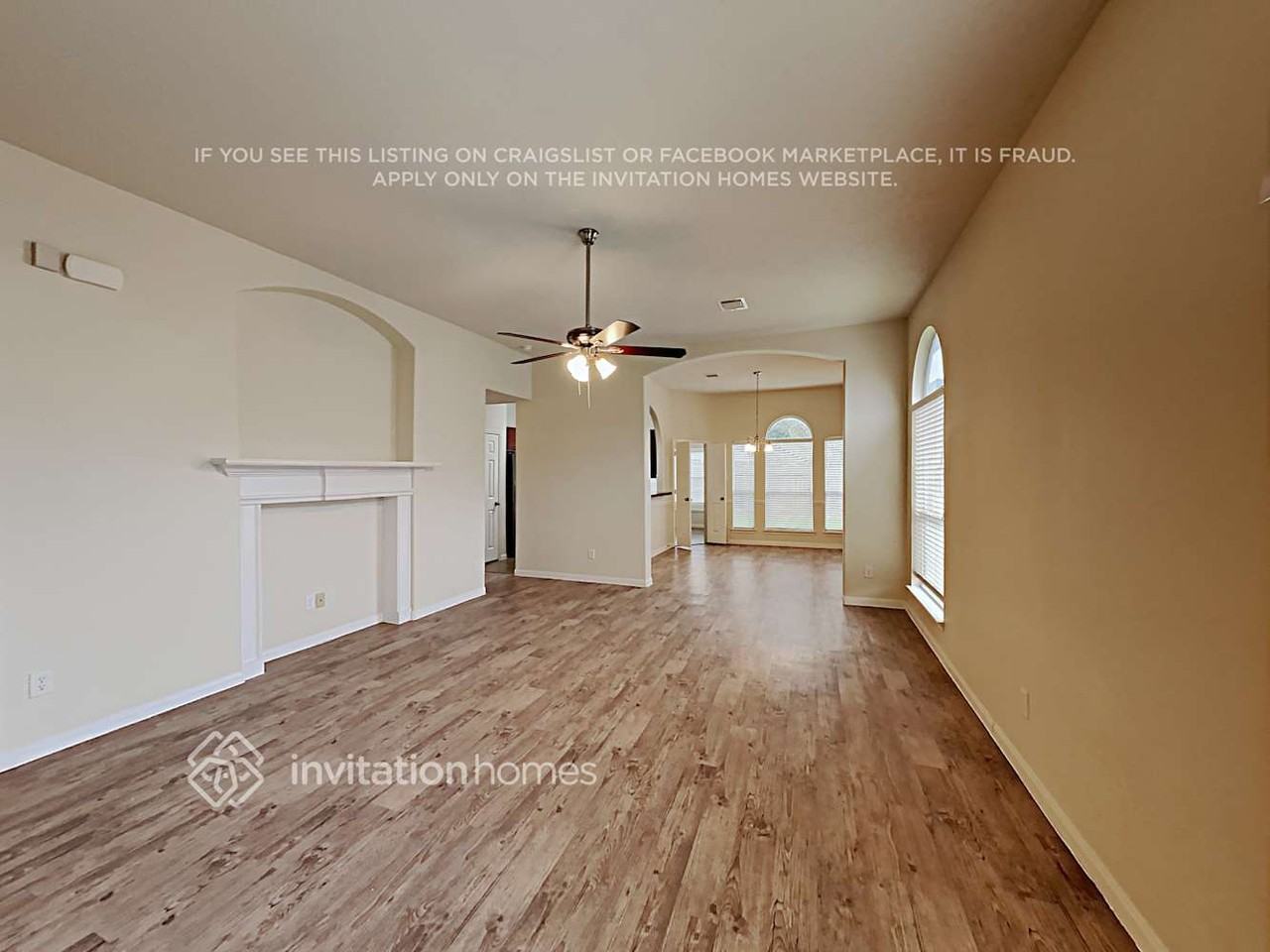 1022 Bahia Vista Dr - Photo 3 of 16