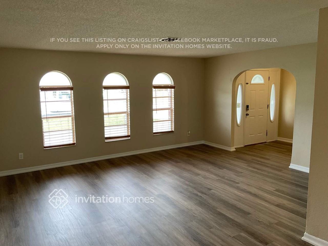 1796 Barker St Ne - Photo 2 of 19