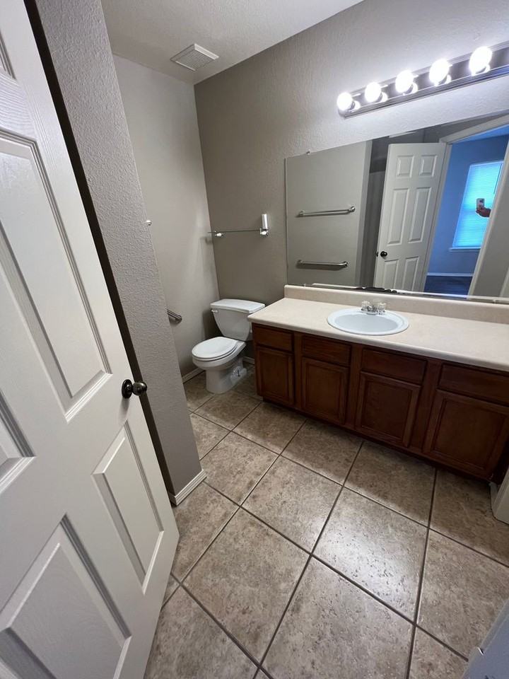 1524 N 24th St - Photo 3 of 14