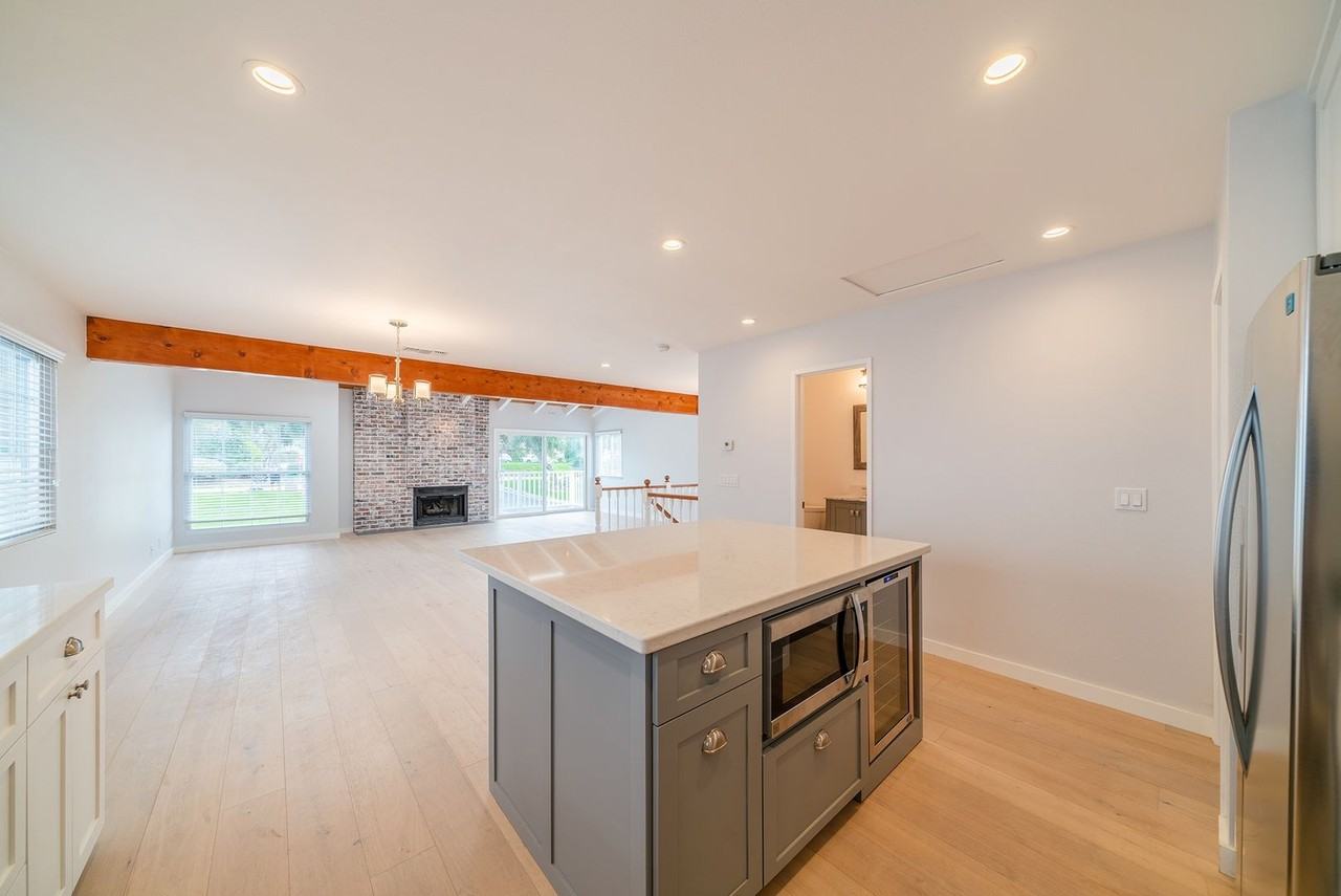 613 N Valley Dr - Photo 7 of 35