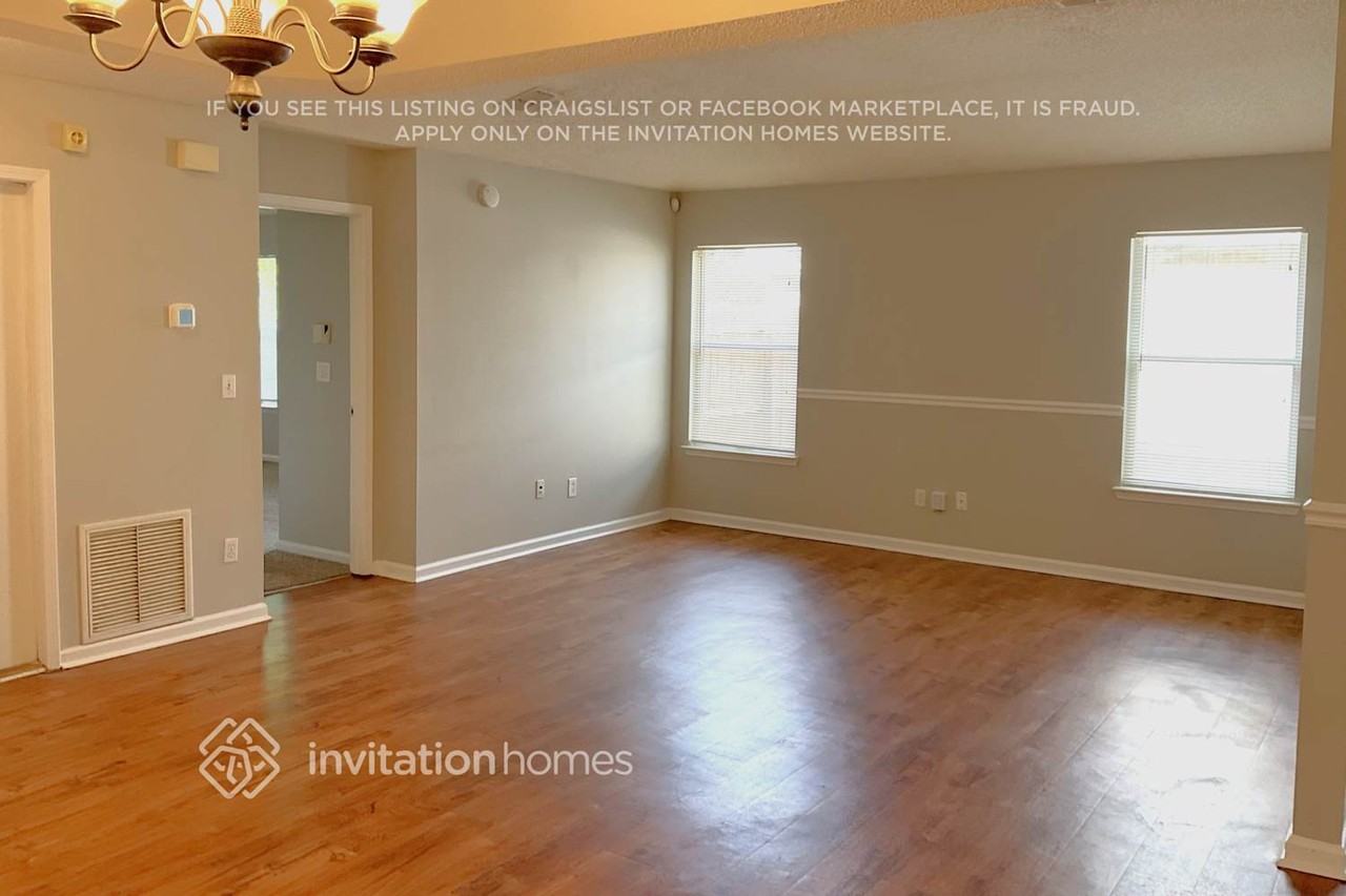 12358 Mastin Cove Rd - Photo 7 of 17