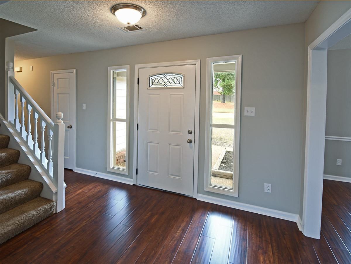 2826 Lanthorn Dr - Photo 2 of 18