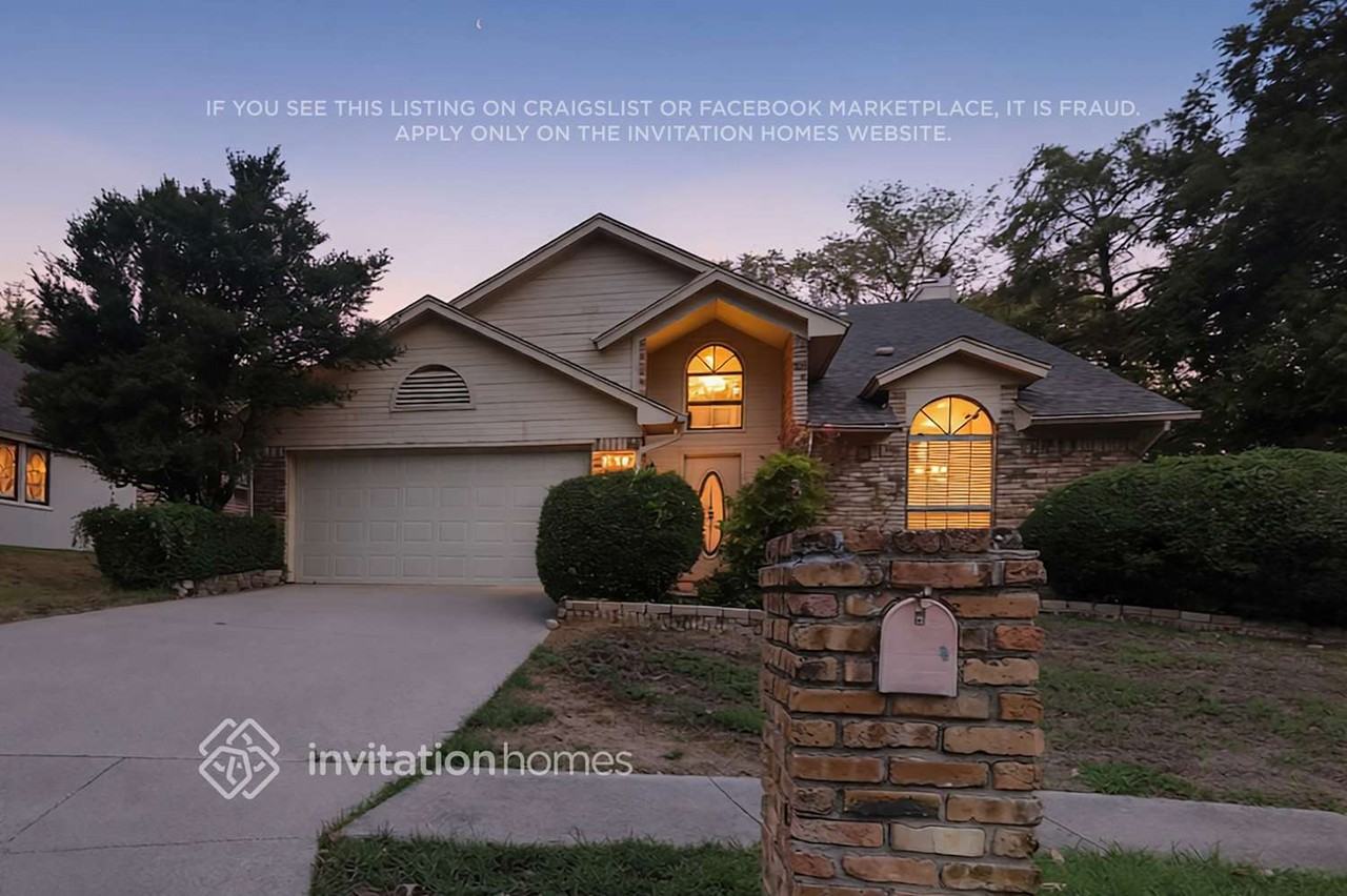 1517 Woodvale Dr - Photo 4 of 24