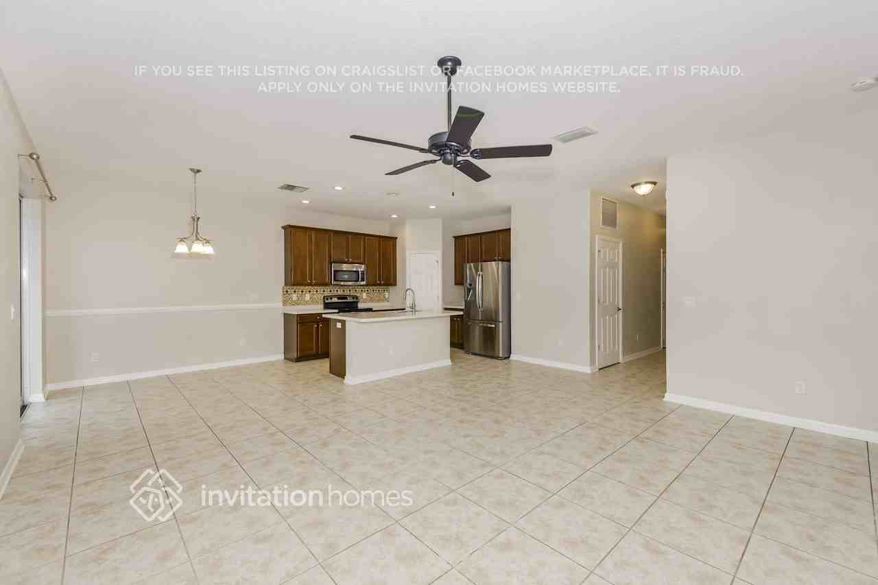 11245 82nd St E - Photo 2 of 16