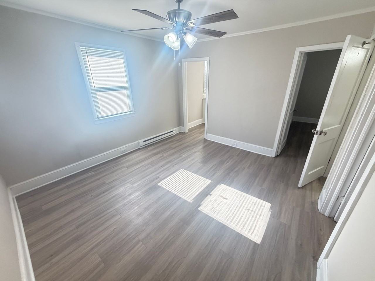 809 Oval St - Photo 4 of 12