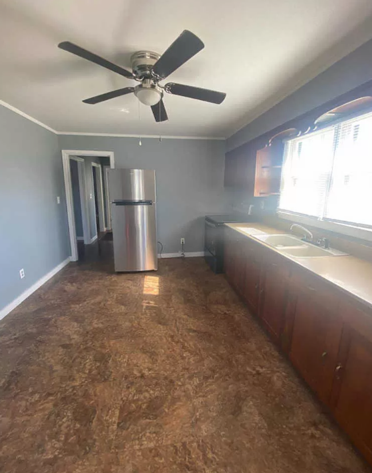 1055 Alexander Rd - Photo 3 of 6