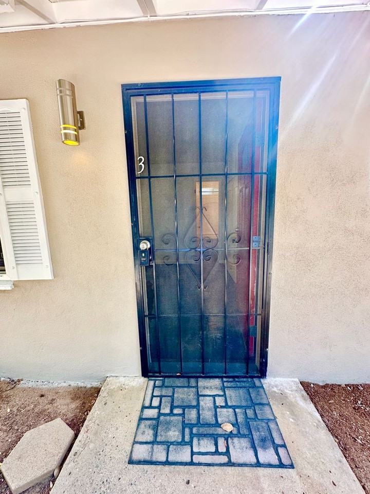 2510 Live Oak Park Rd #3 - Photo 2 of 35