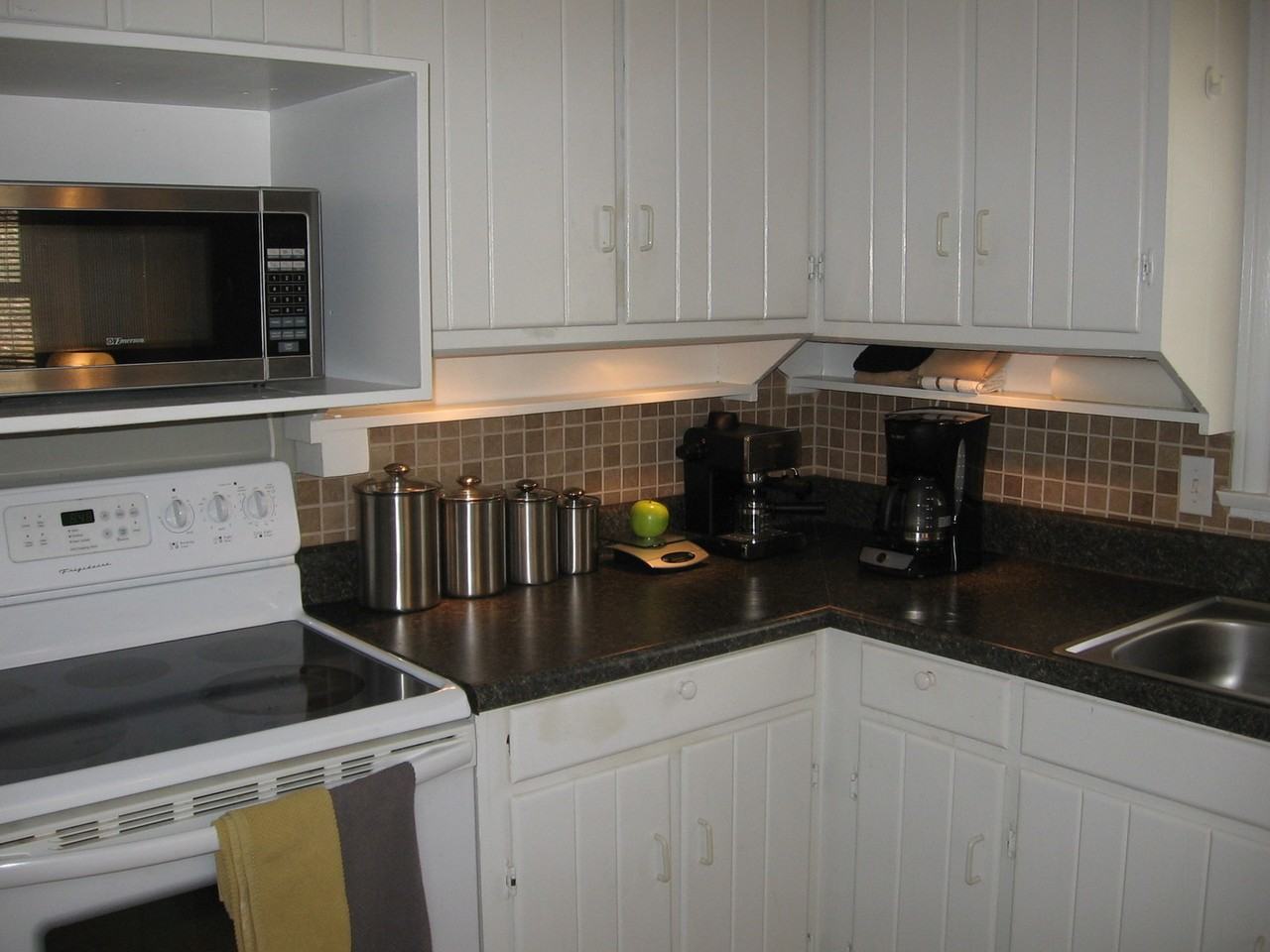 767 Ledbetter Rd - Photo 4 of 11