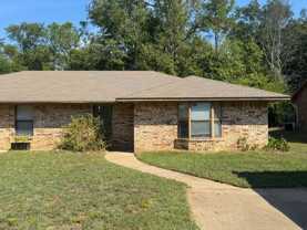 10728 Kiamichi Dr - Photo 1 of 1