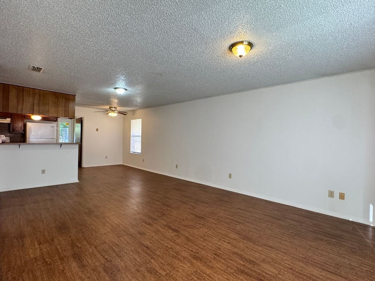 10728 Kiamichi Dr - Photo 3 of 24