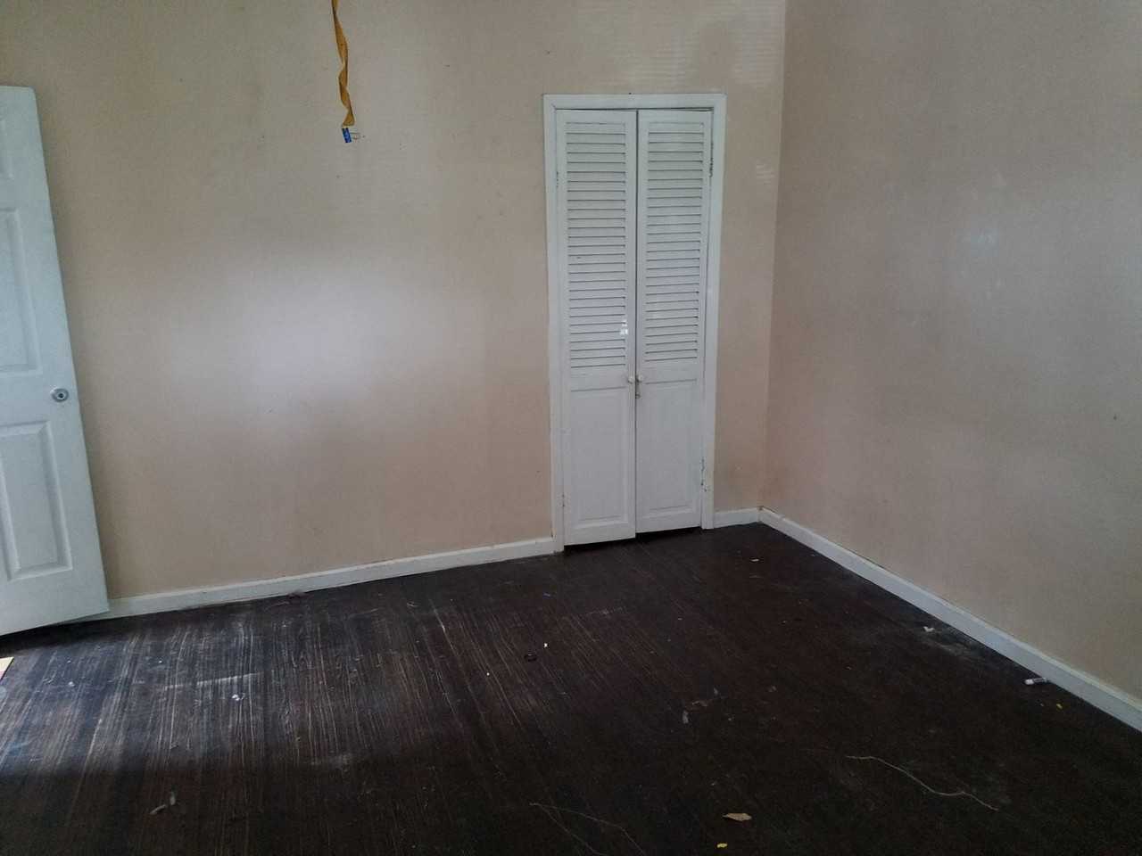 463 4th Ave W - Photo 2 of 14