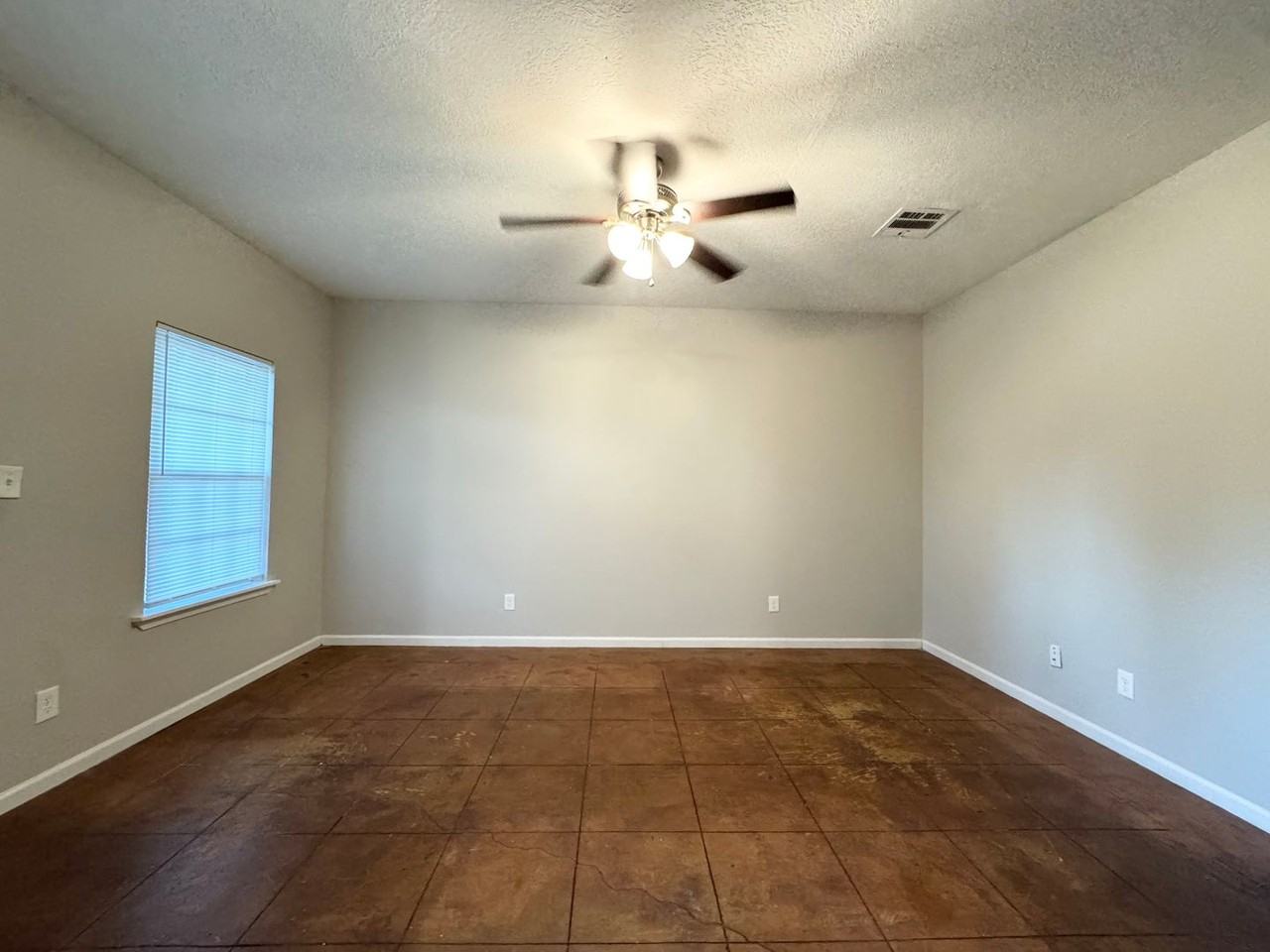2991 Hardee Rd - Photo 2 of 9