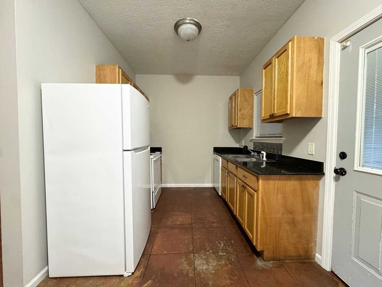 2991 Hardee Rd - Photo 3 of 9