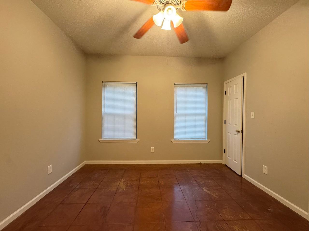2991 Hardee Rd - Photo 5 of 9