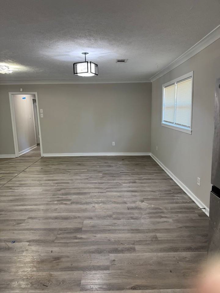 3456 Lanell Ln - Photo 5 of 13